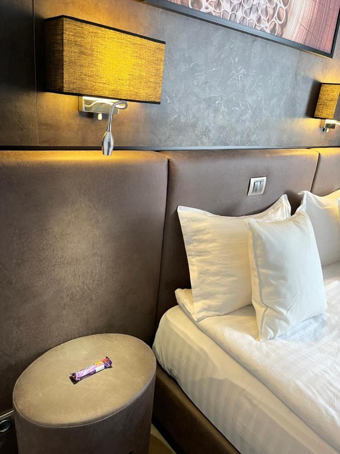 Hotel Lux Divina Brasov Luaran gambar
