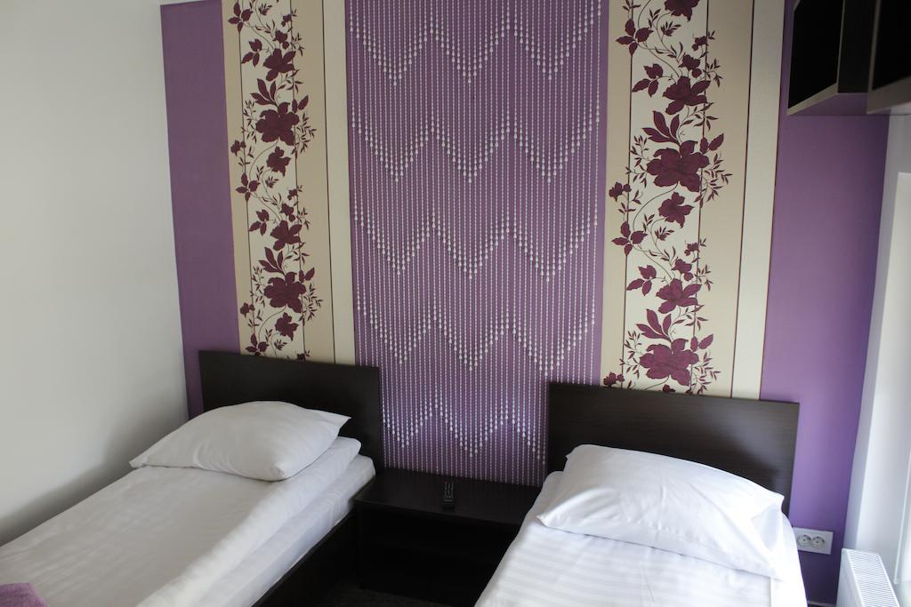 Hotel Lux Divina Brasov Bilik gambar