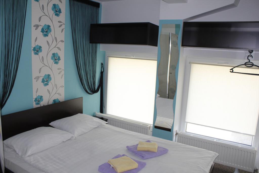 Hotel Lux Divina Brasov Bilik gambar