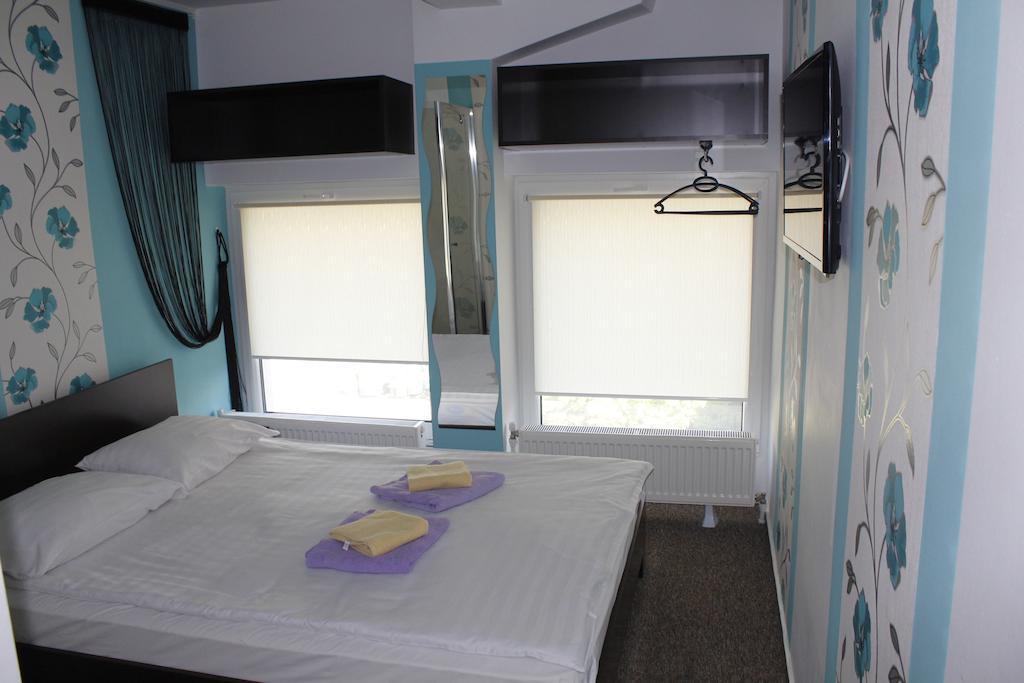 Hotel Lux Divina Brasov Bilik gambar