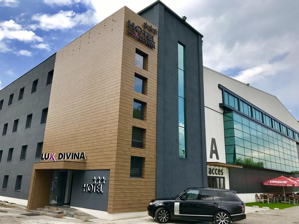 Hotel Lux Divina Brasov Luaran gambar