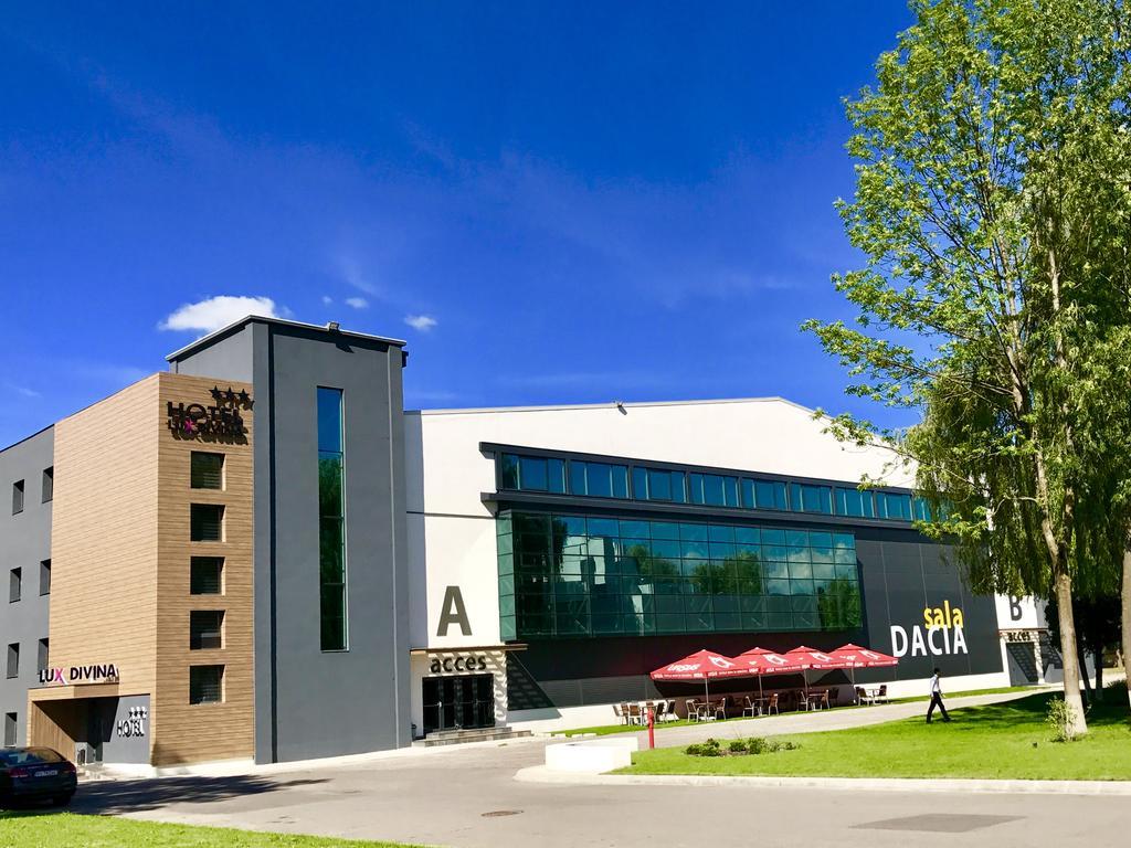 Hotel Lux Divina Brasov Luaran gambar