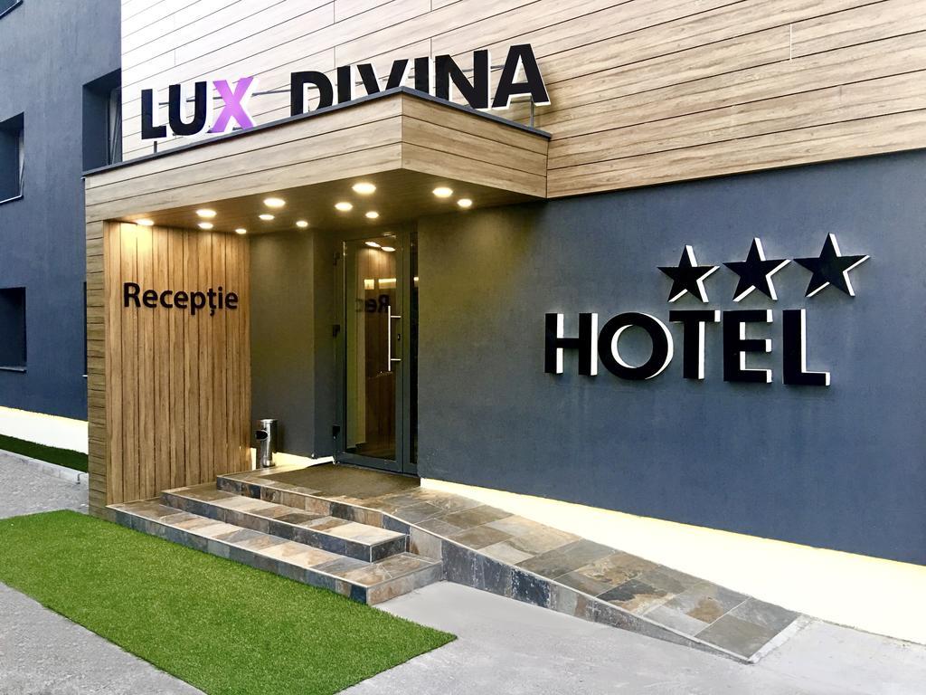 Hotel Lux Divina Brasov Luaran gambar