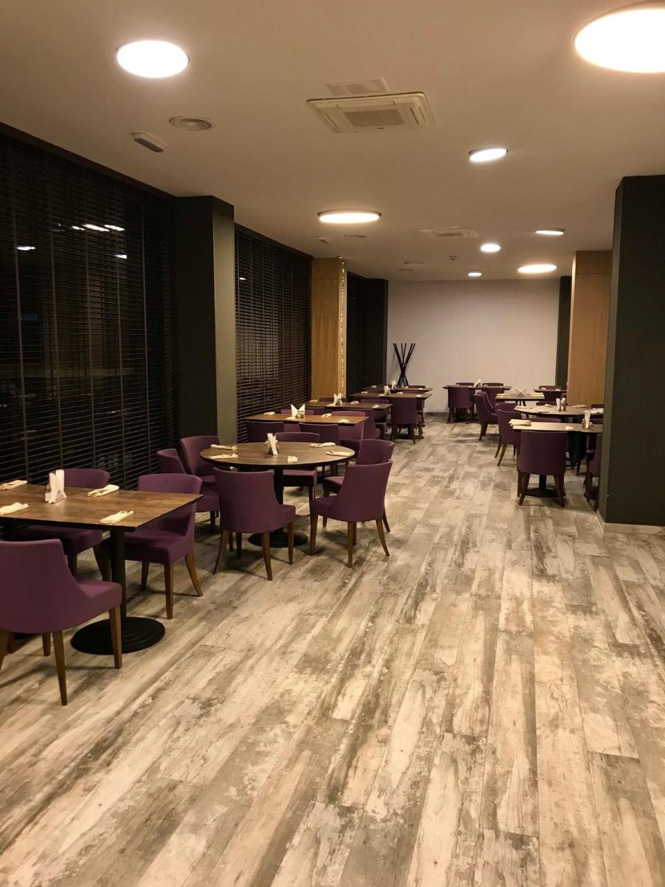 Hotel Lux Divina Brasov Luaran gambar