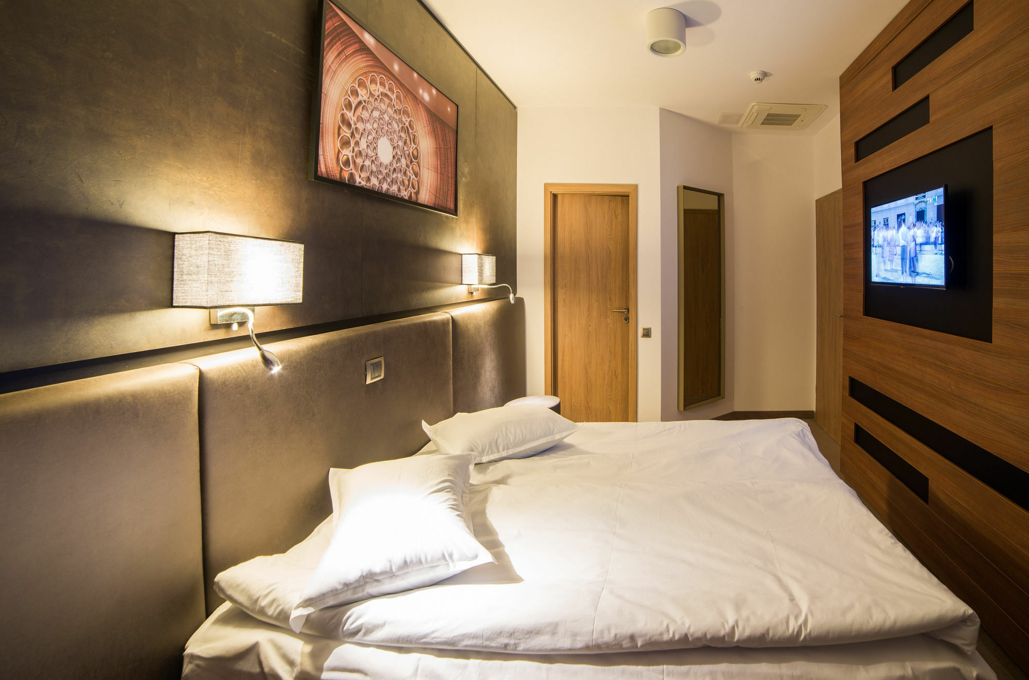Hotel Lux Divina Brasov Luaran gambar
