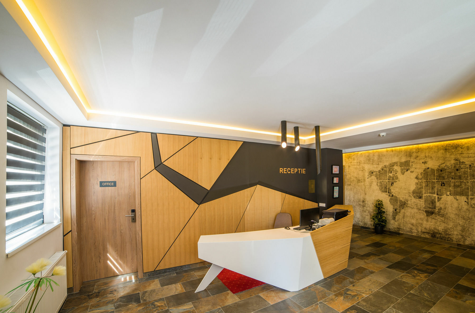Hotel Lux Divina Brasov Luaran gambar